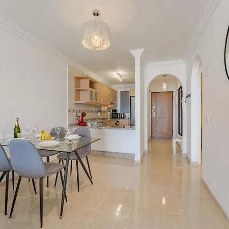 Apartament Ocean View, Two Bedroom With Heated Pool In Sunset Complex Costa Adeje (Tenerife)
